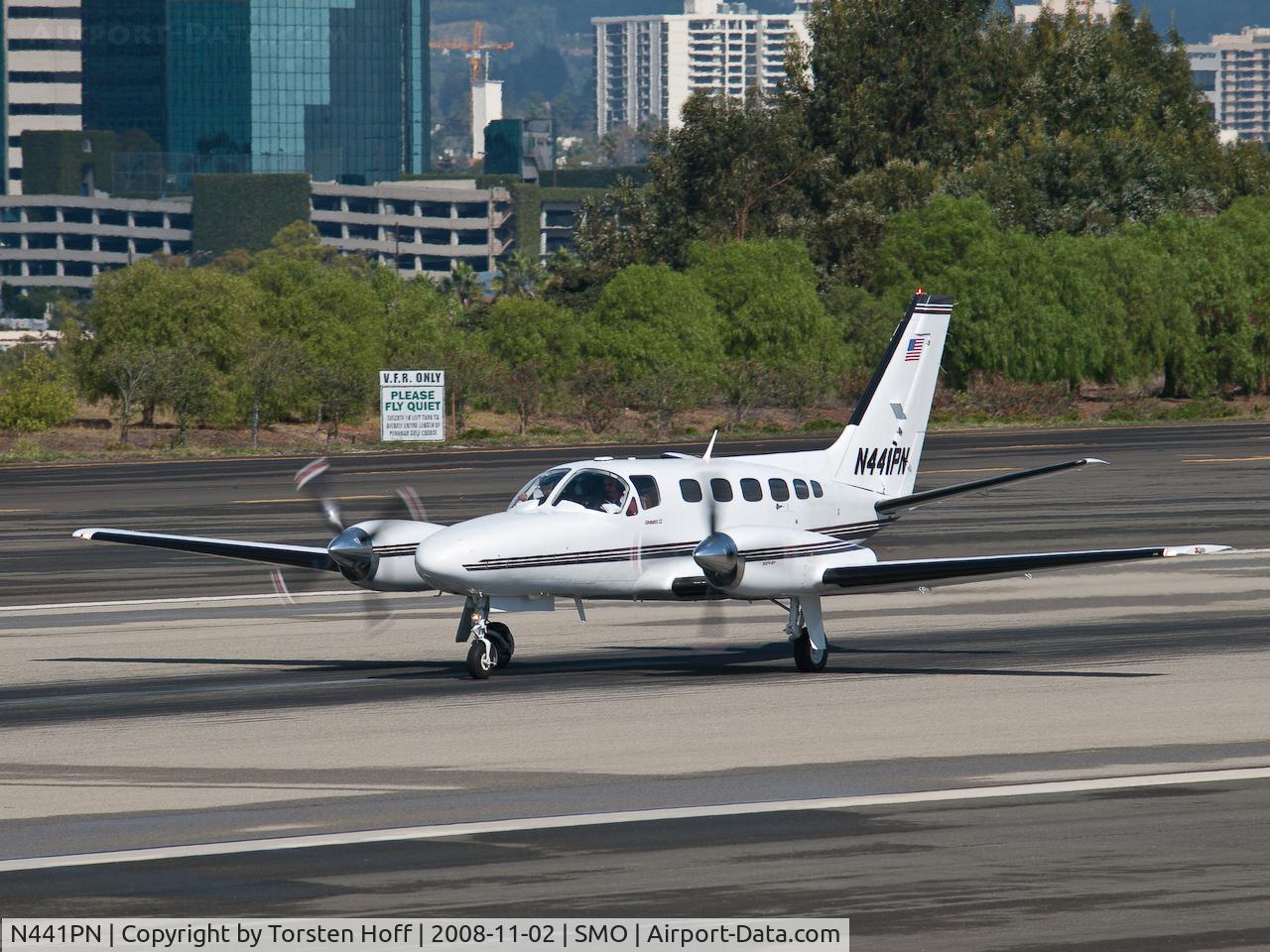 N441PN, 1985 Cessna 441 C/N 441-0347, N441PN departing from RWY 21
