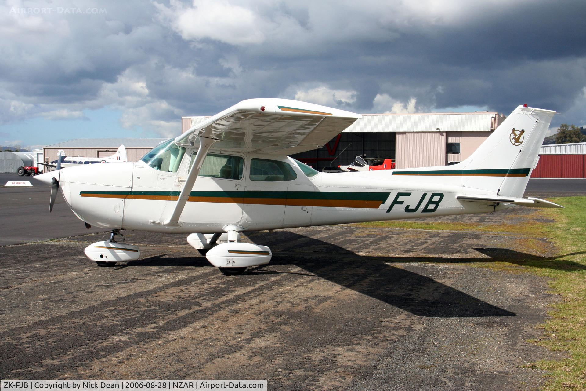 ZK-FJB, Cessna 172M C/N 17265126, /