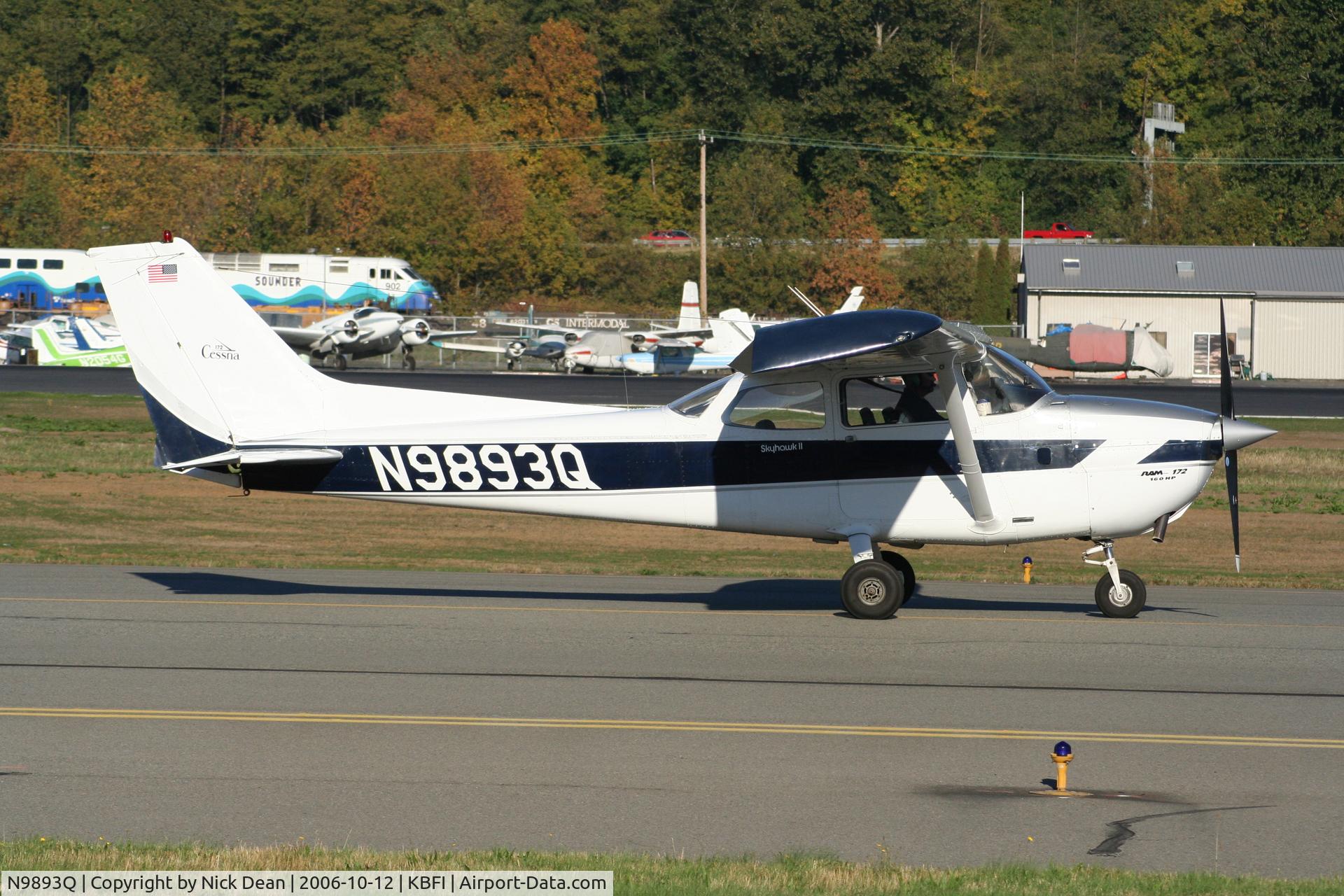 N9893Q, 1975 Cessna 172M C/N 17265837, /