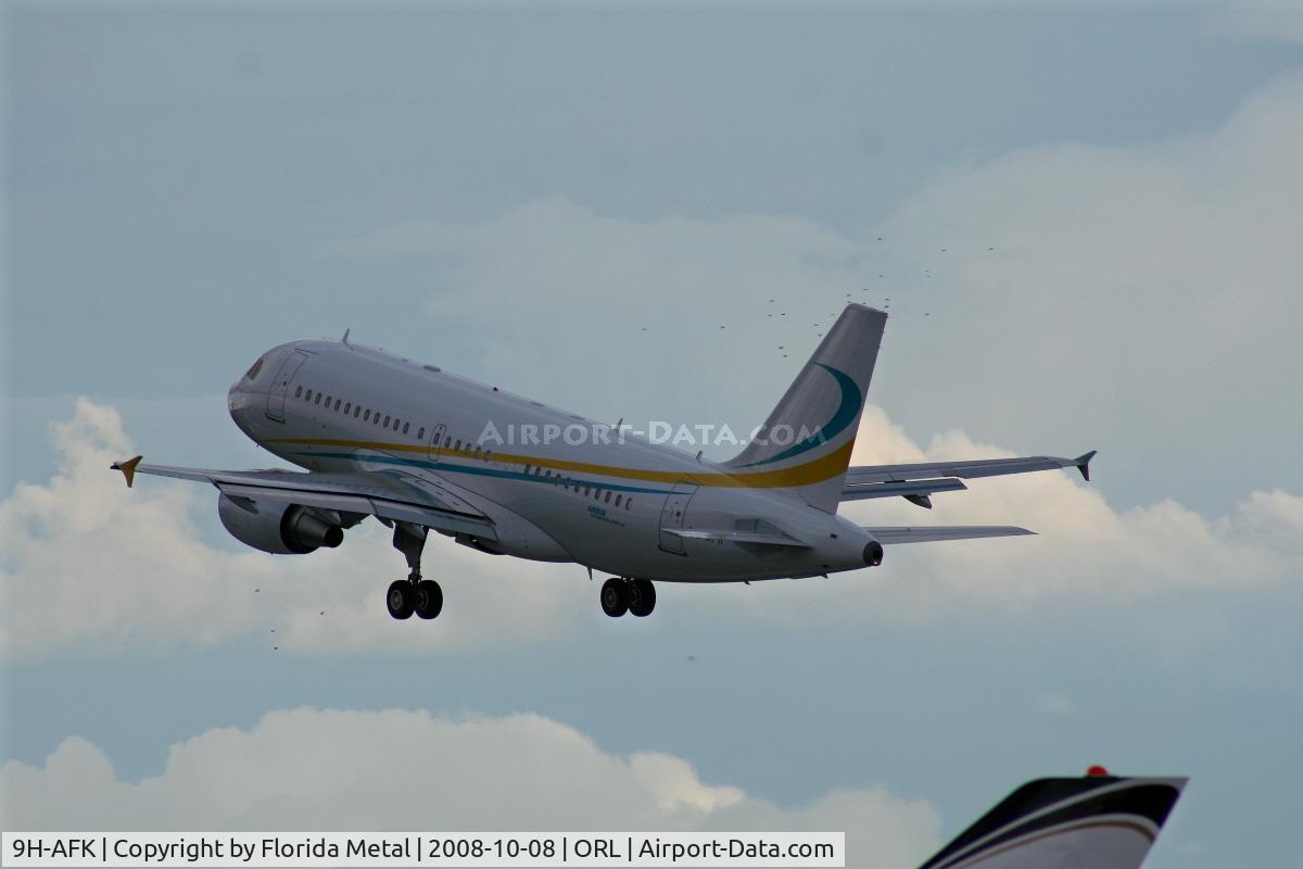 9H-AFK, 2005 Airbus A319-115 C/N 2592, Comlux A319CJ