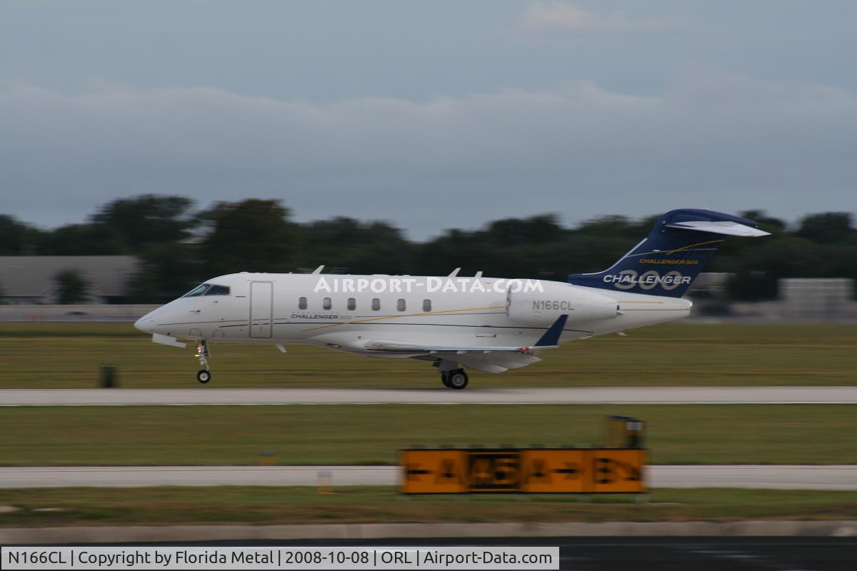 N166CL, 2007 Bombardier Challenger 300 (BD-100-1A10) C/N 20166, Challenger 300