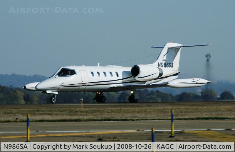 N986SA, 1985 Gates Learjet 35A C/N 609, N986SA @ KAGC