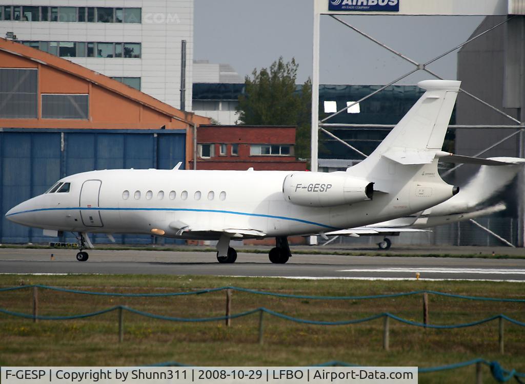 F-GESP, 2000 Dassault Falcon 2000 C/N 119, Take off rwy 32R