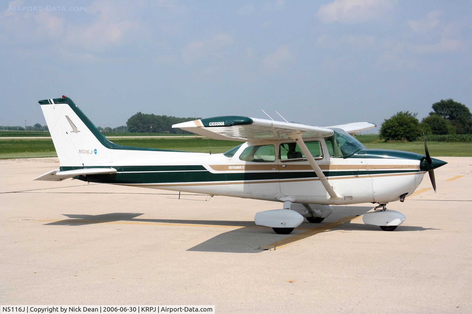 N5116J, 1979 Cessna 172N C/N 17273707, /