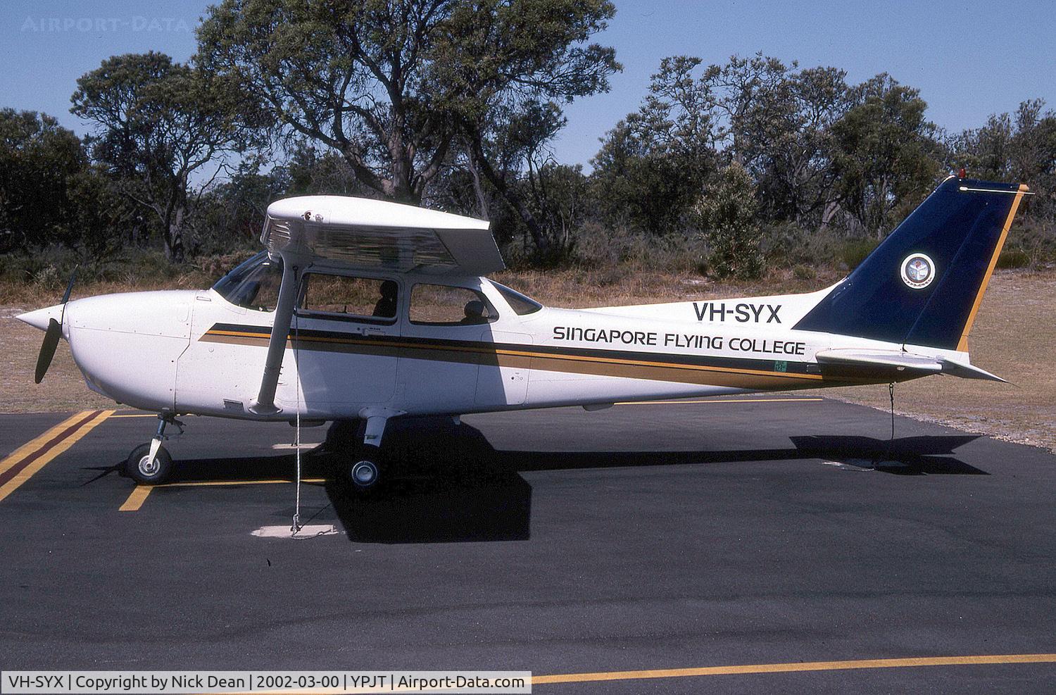VH-SYX, Cessna 172R C/N 17280337, Scanned from a slide