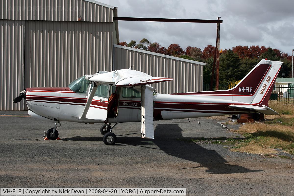 VH-FLE, Cessna 172RG Cutlass RG C/N 172RG0911, /