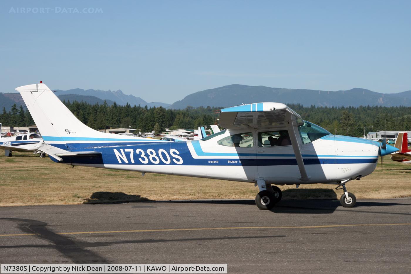 N7380S, 1976 Cessna 182P Skylane C/N 18265171, /