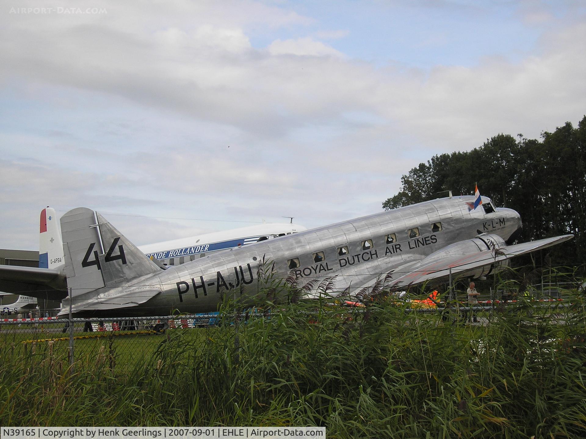 N39165, 1935 Douglas R2D-1 (DC-2) C/N 1404, DC-2 cs PH-AJU 