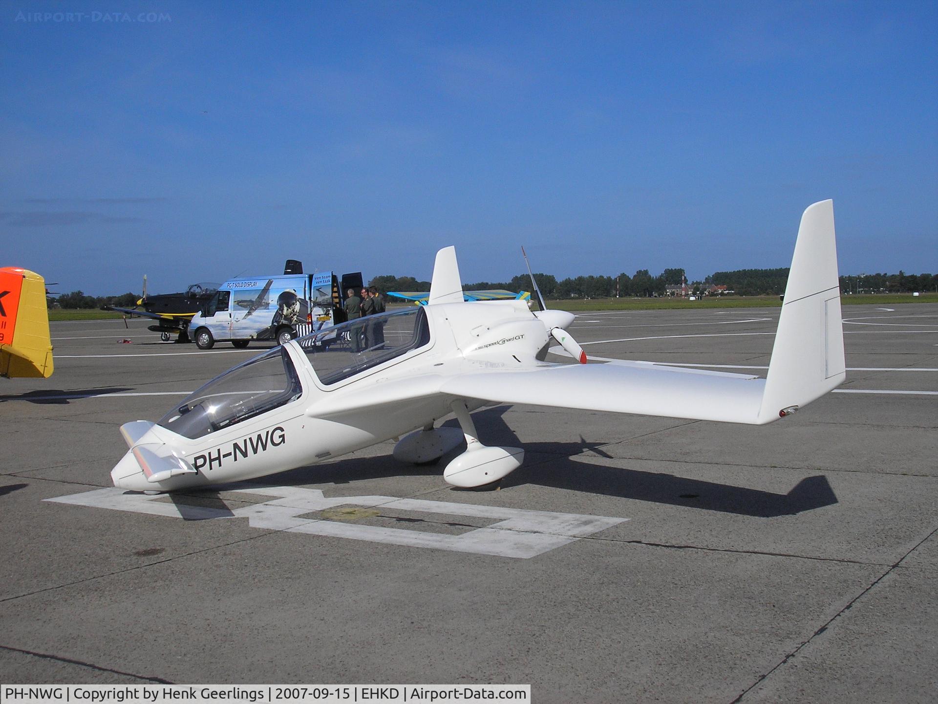 PH-NWG, Gyroflug SC-01B-160 Speed Canard C/N S-40, Heldair - Maritime Airshow, Den Helder - De Kooy Airport , Sep 2007
