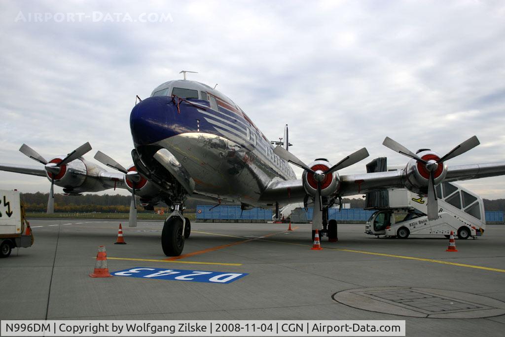 N996DM, 1958 Douglas DC-6B C/N 45563, visitor