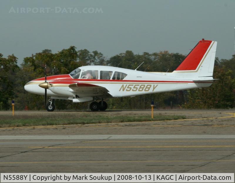 N5588Y, 1964 Piper PA-23-250 C/N 27-2695, N5588Y @ KAGC
