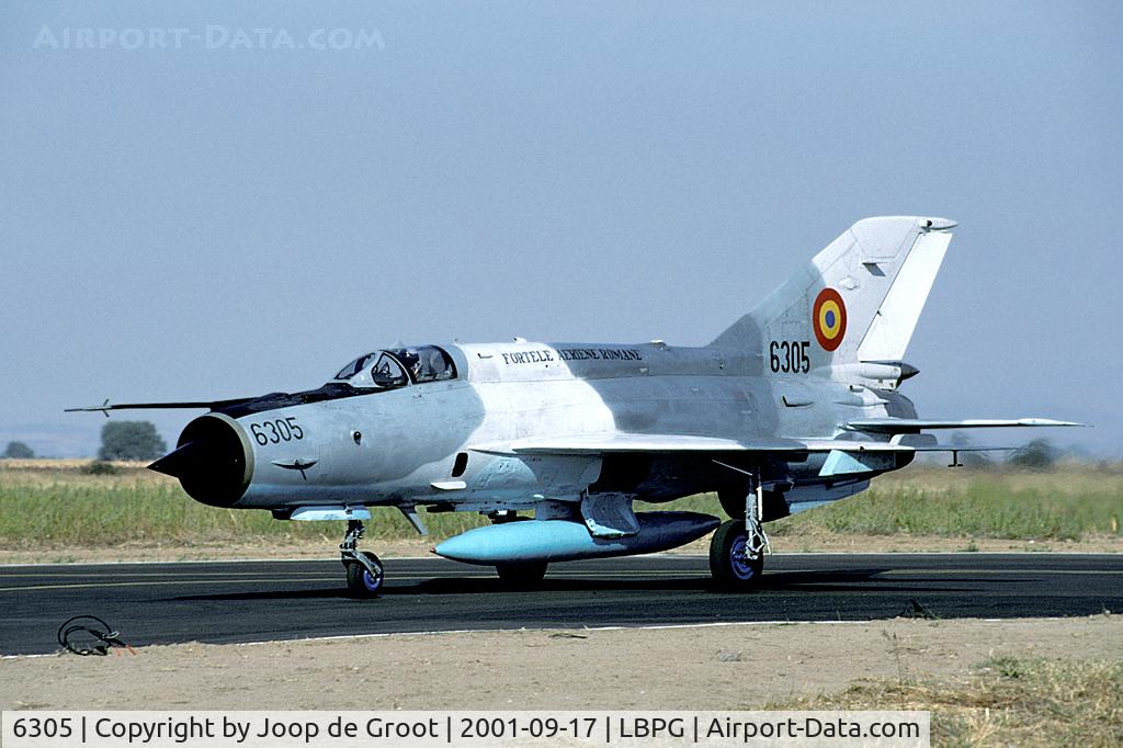 6305, Mikoyan-Gurevich MiG-21MF-75 Lancer C C/N 96006305/0507, The Lancer C is a fighter/fighter bomber upgrade of the venerable MiG-21MF. Unless the Lancer A the C version has an enhanced radar. The sole user is the Romanian Air Force.