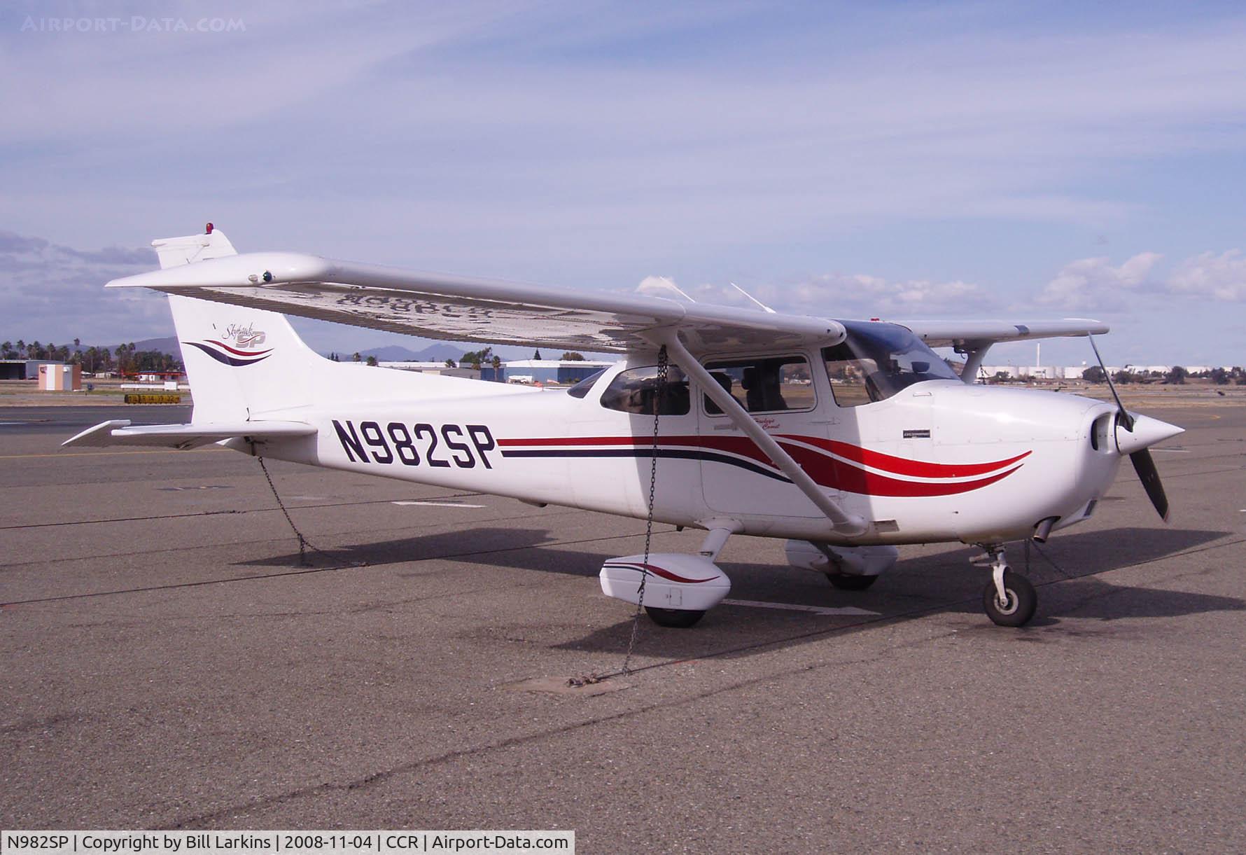 N982SP, 1999 Cessna 172S C/N 172S8184, Visitor