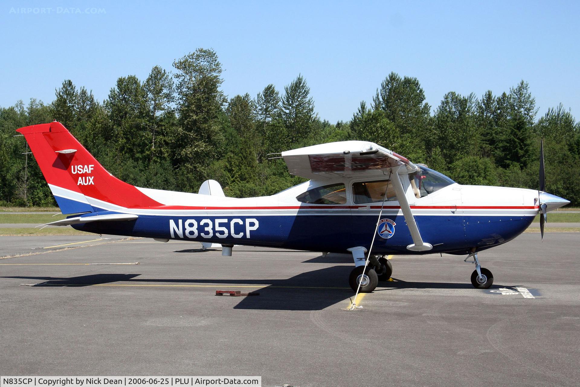 N835CP, 2004 Cessna 182T Skylane C/N 18281304, KPLU