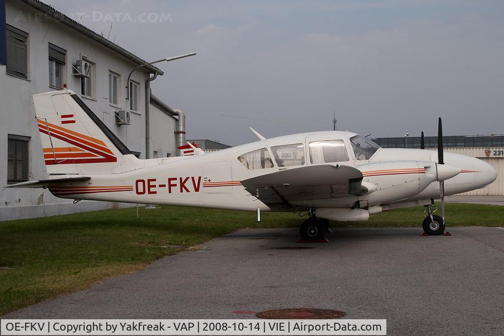 OE-FKV, Piper PA-23-250 Aztec C C/N 27-2743, Piper 23
