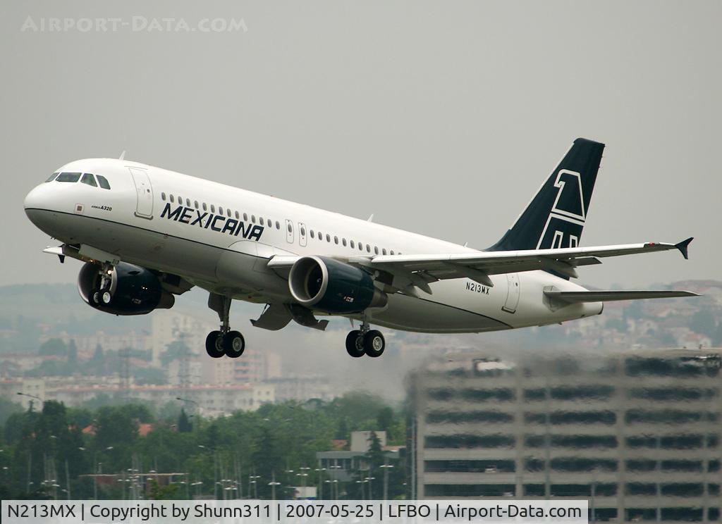 N213MX, 2007 Airbus A320-214 C/N 3123, Take off for delivery flight...