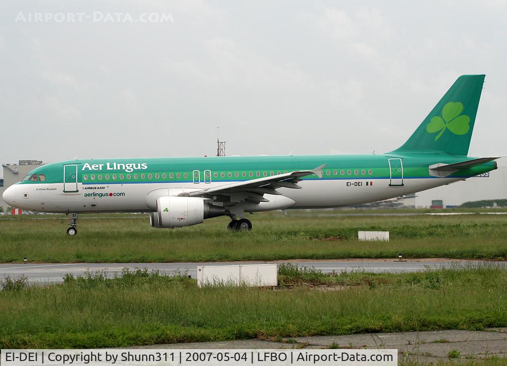 EI-DEI, 2005 Airbus A320-214 C/N 2374, Rolling holding point rwy 32R