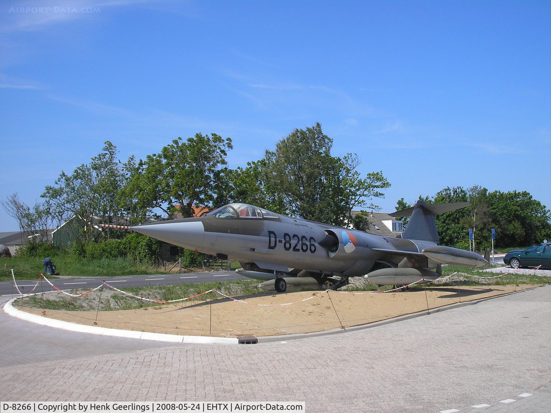 D-8266, Lockheed F-104G Starfighter C/N 683-8266, Gate Guard Texel Airport