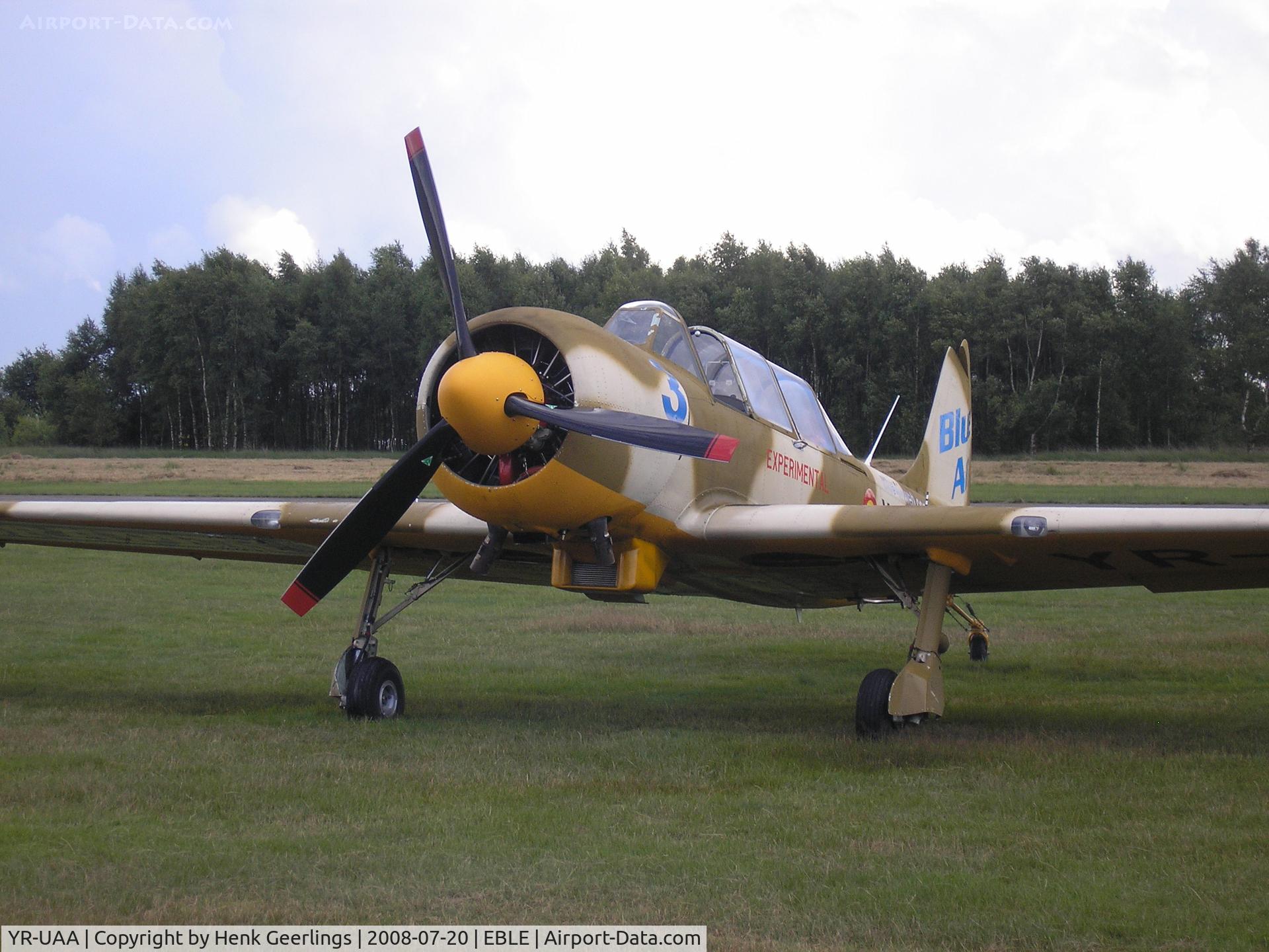 YR-UAA, 2005 Yakovlev (Aerostar) Yak-52TW C/N 0512604, Iacarii Acrobati Team , Sanicole Airshow , 20 jul 2008 , Belgium