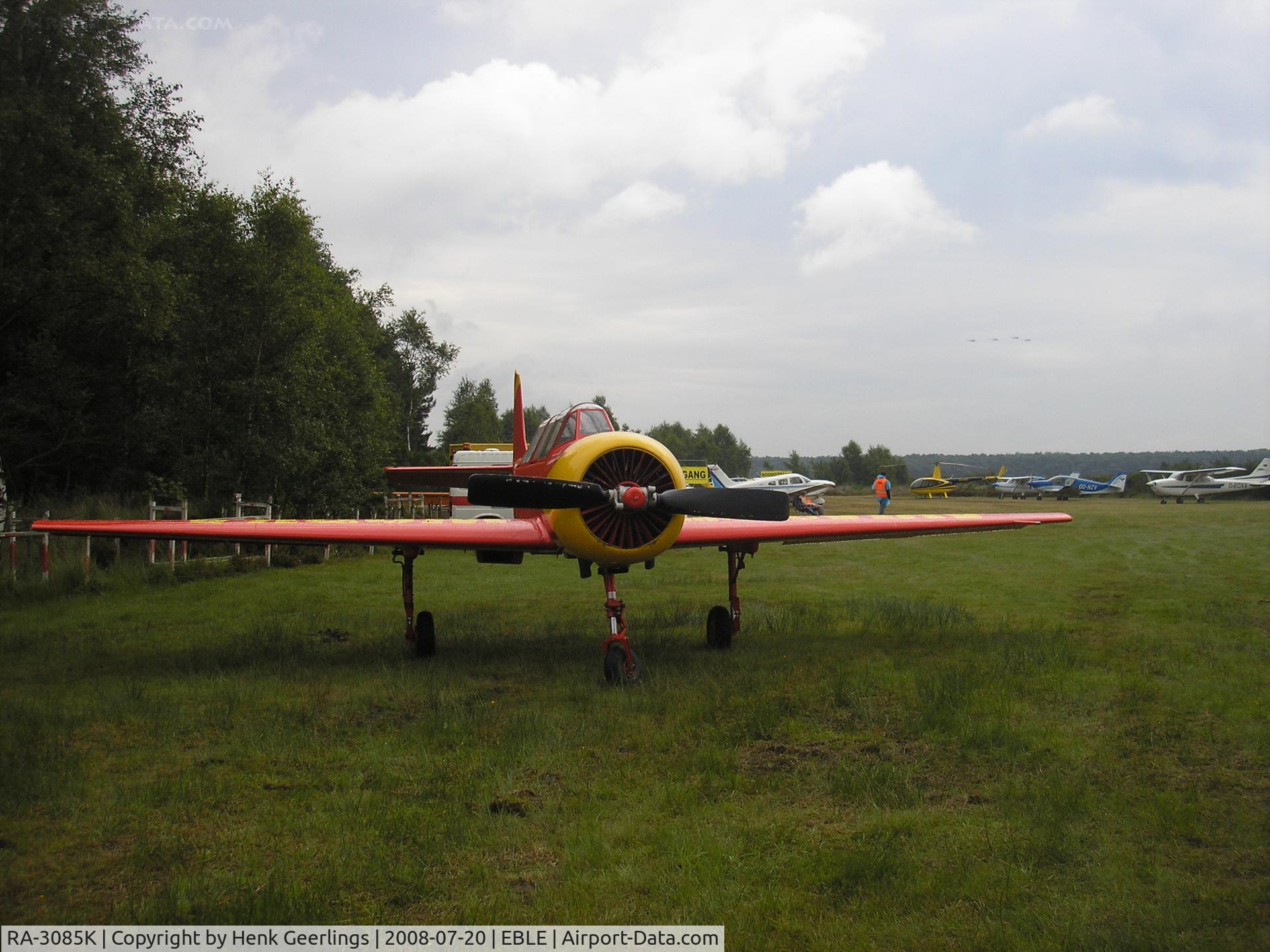 RA-3085K, 1984 Yakovlev Yak-52 C/N 844007, Sanicole Airshow , 20 jul 2008
