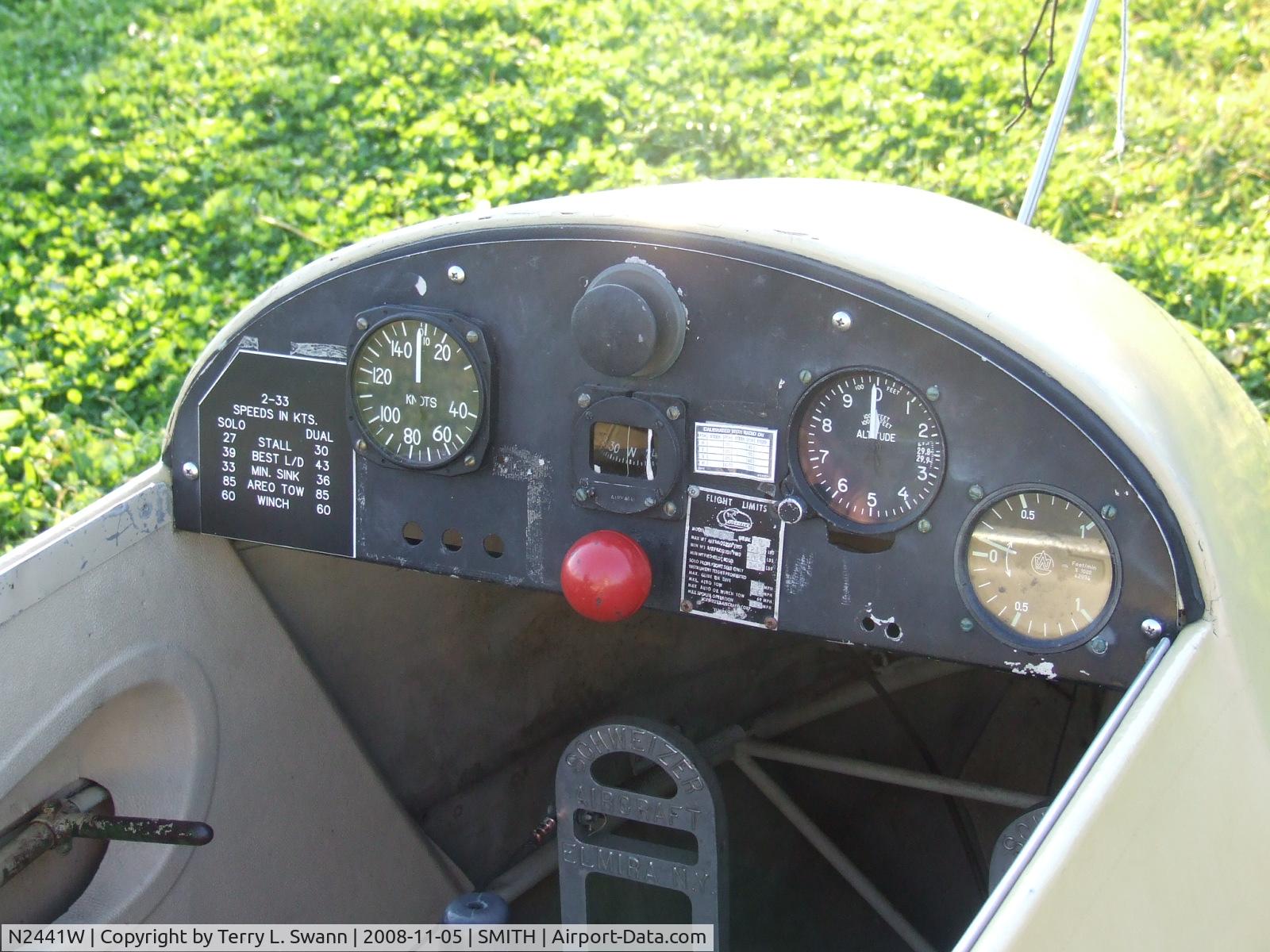N2441W, 1967 Schweizer SGS 2-33 C/N 9, Instrument panel.