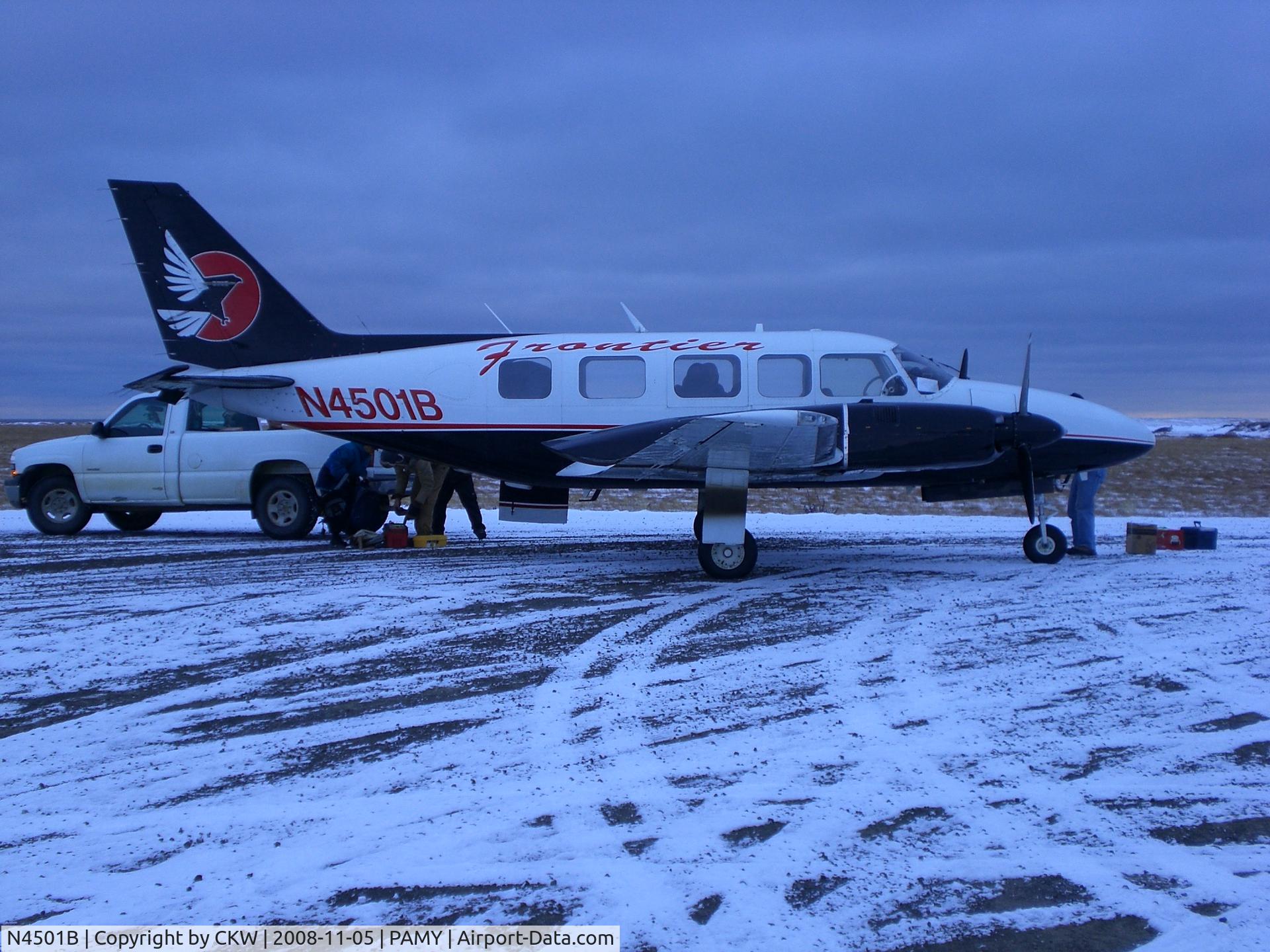 N4501B, 1980 Piper PA-31-350 Chieftain C/N 31-8052168, some reason, picture turn out blue