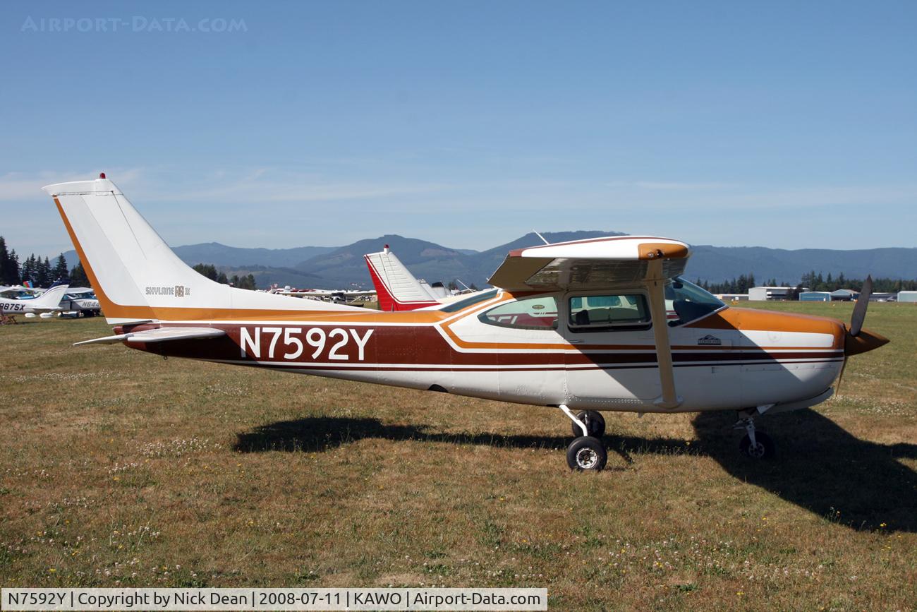 N7592Y, 1977 Cessna R182 Skylane RG C/N R18200141, /