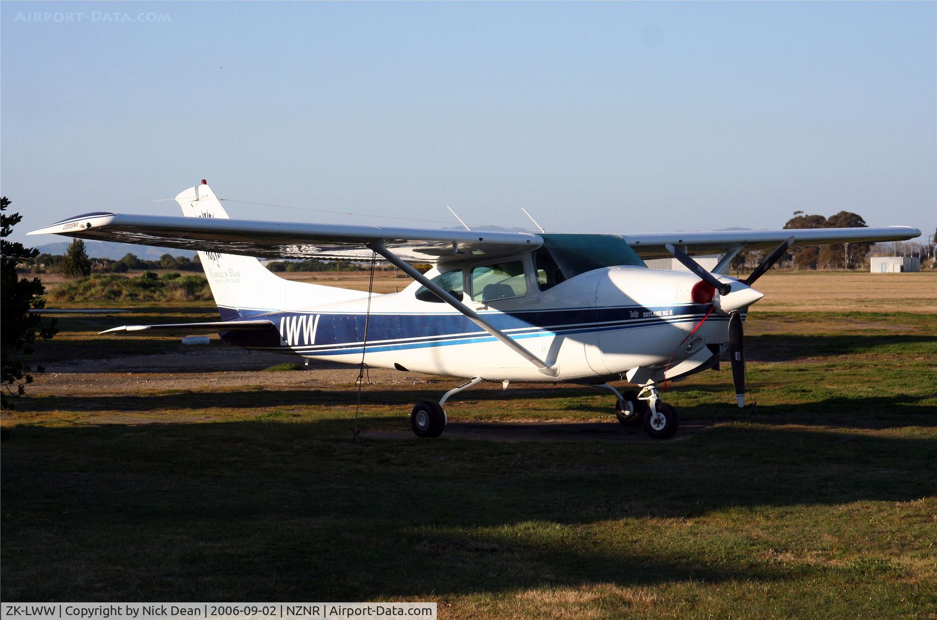 ZK-LWW, Cessna TR182 Turbo Skylane RG C/N R18201768, /