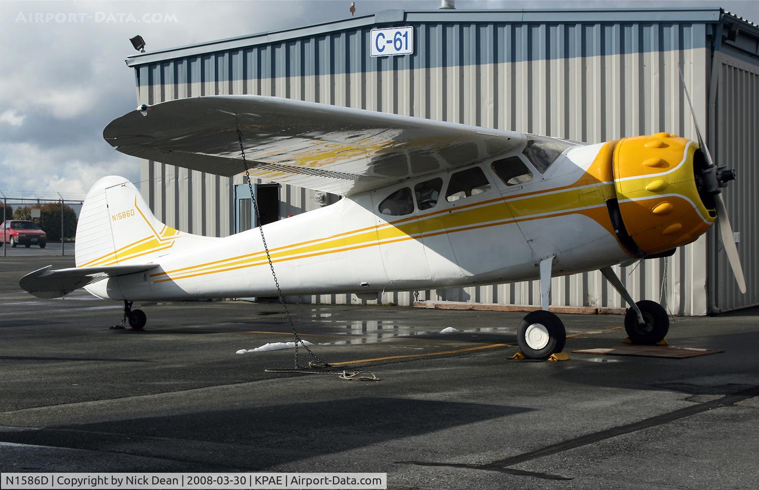 N1586D, 1952 Cessna 195B Businessliner C/N 7869, .
