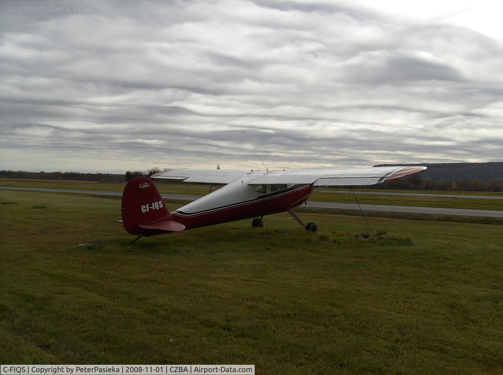 C-FIQS, 1947 Cessna 120 C/N 13499, @ Burlington Airport