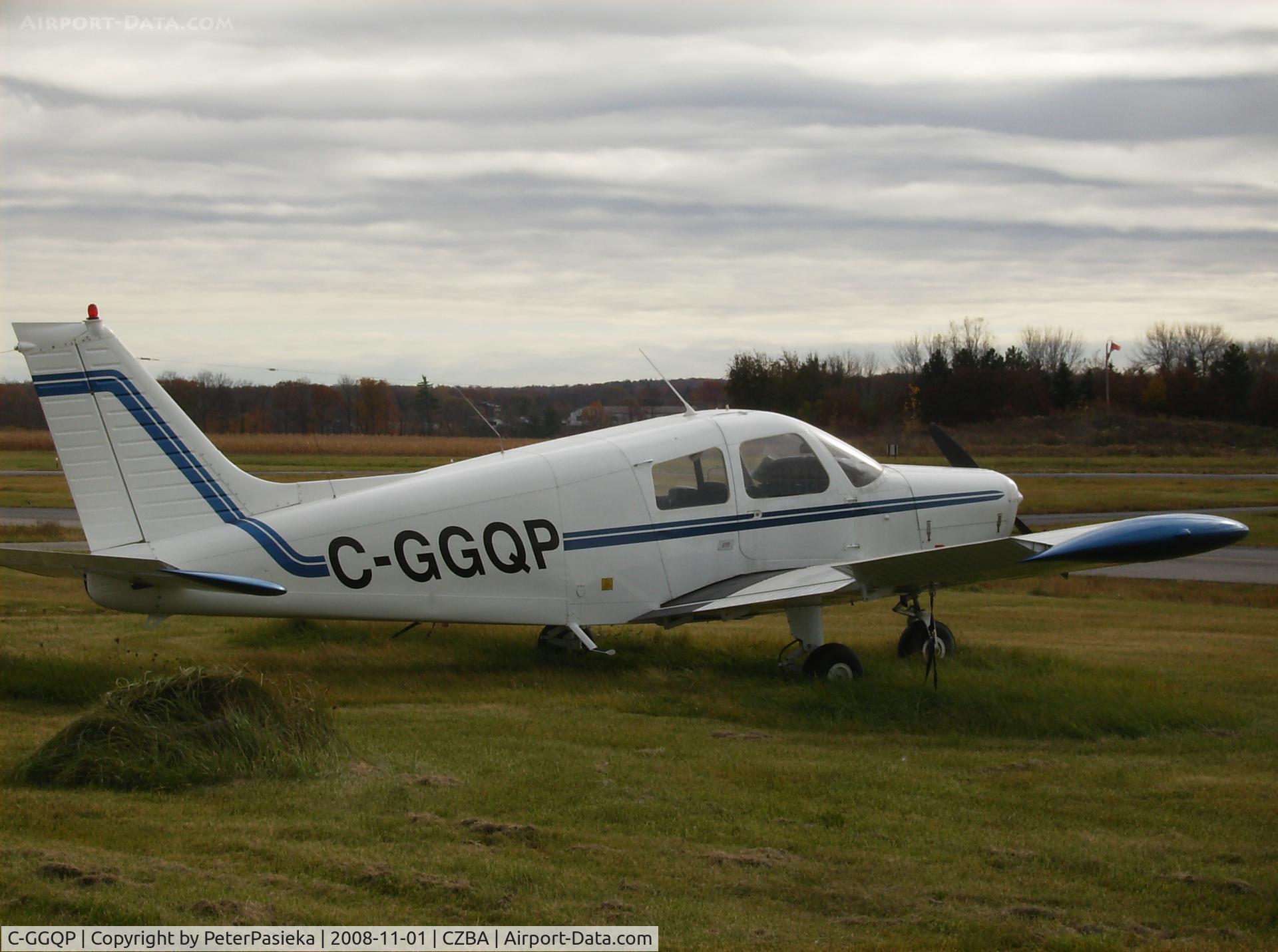 C-GGQP, 1975 Piper PA-28-140 C/N 28-7625018, @ Burlington Airport