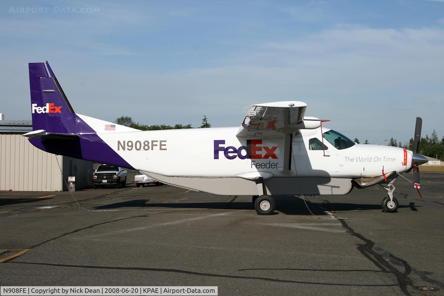 N908FE, 1986 Cessna 208B Caravan C/N 208B0008, /