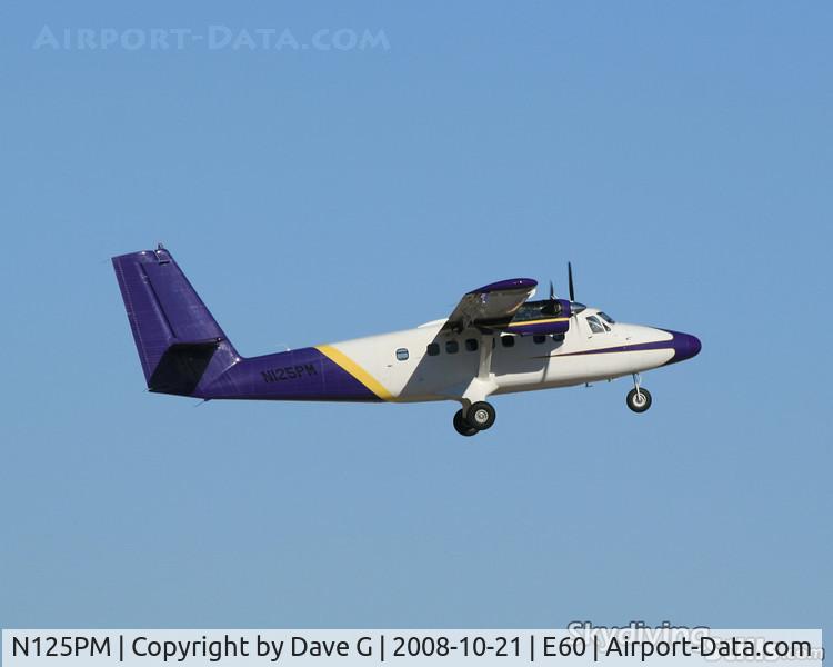 N125PM, 1967 De Havilland Canada DHC-6-100 Twin Otter C/N 89, Twin Otter departs Eloy, AZ during the 2008 National Skydiving Championships