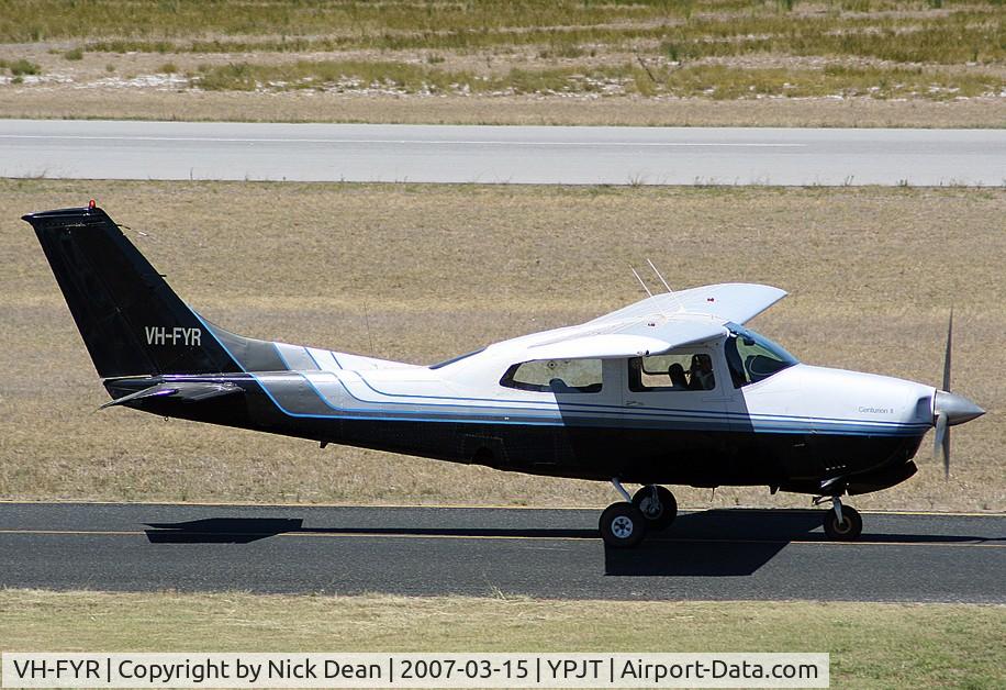 VH-FYR, 1974 Cessna 210L Centurion C/N 21060314, /