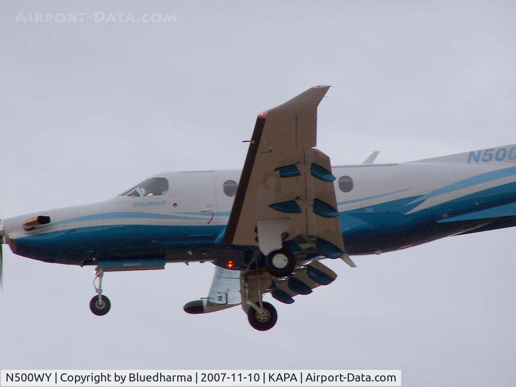 N500WY, 2006 Pilatus PC-12/47 C/N 762, On final approach to 17L.