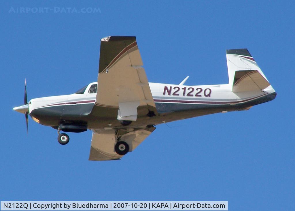 N2122Q, 1979 Mooney M20K C/N 250209, On final approach to 17L.