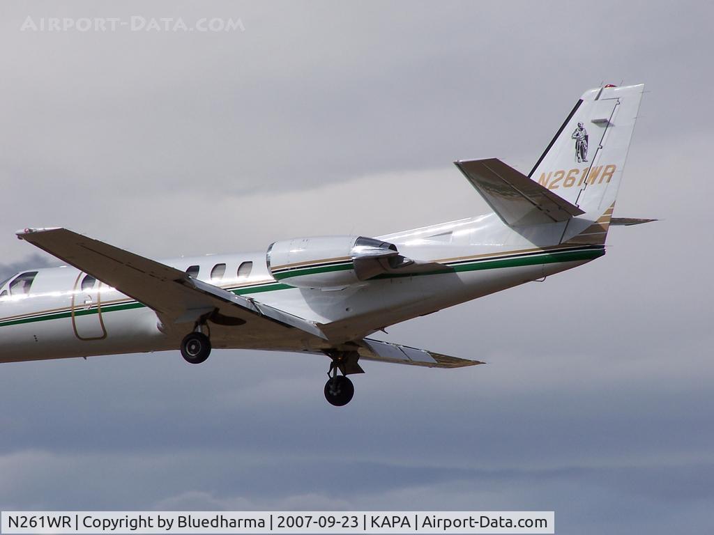 N261WR, 1997 Cessna 560 Citation Ultra C/N 560-0447, Tail detail...On final approach to 17L.