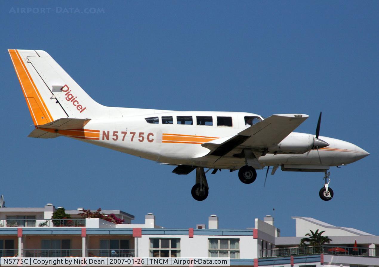N5775C, 1979 Cessna 402C Businessliner C/N 402C0040, /