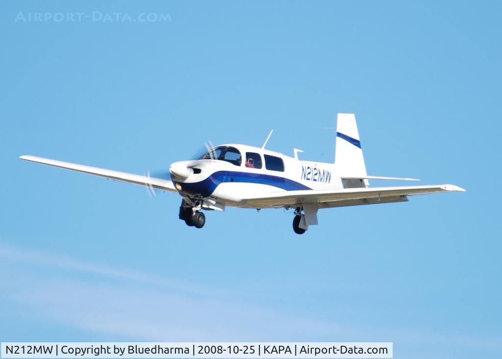N212MW, 1969 Mooney M-20G Statesman C/N 690005, On final approach to 17L.