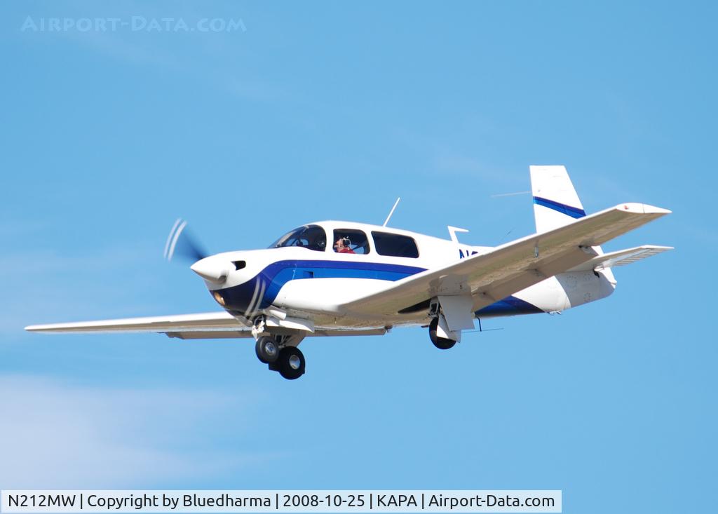 N212MW, 1969 Mooney M-20G Statesman C/N 690005, On final approach to 17L.