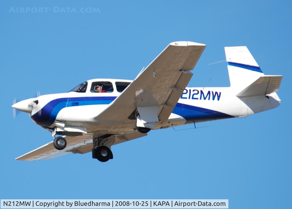N212MW, 1969 Mooney M-20G Statesman C/N 690005, On final approach to 17L.