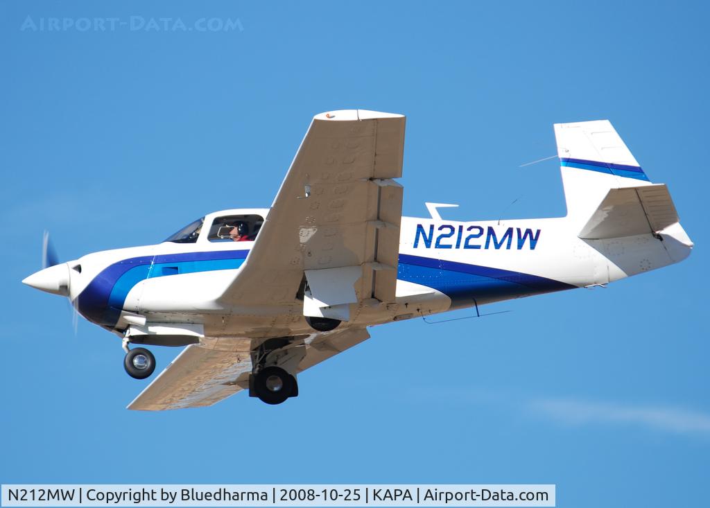 N212MW, 1969 Mooney M-20G Statesman C/N 690005, On final approach to 17L.