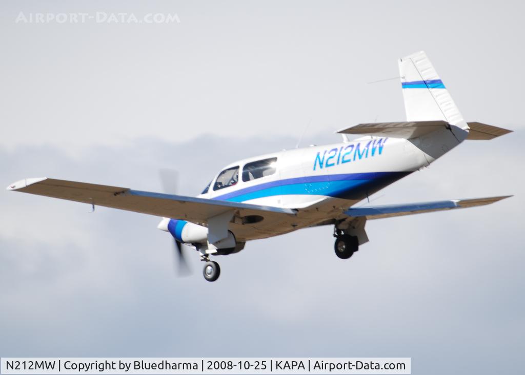 N212MW, 1969 Mooney M-20G Statesman C/N 690005, On final approach to 17L.