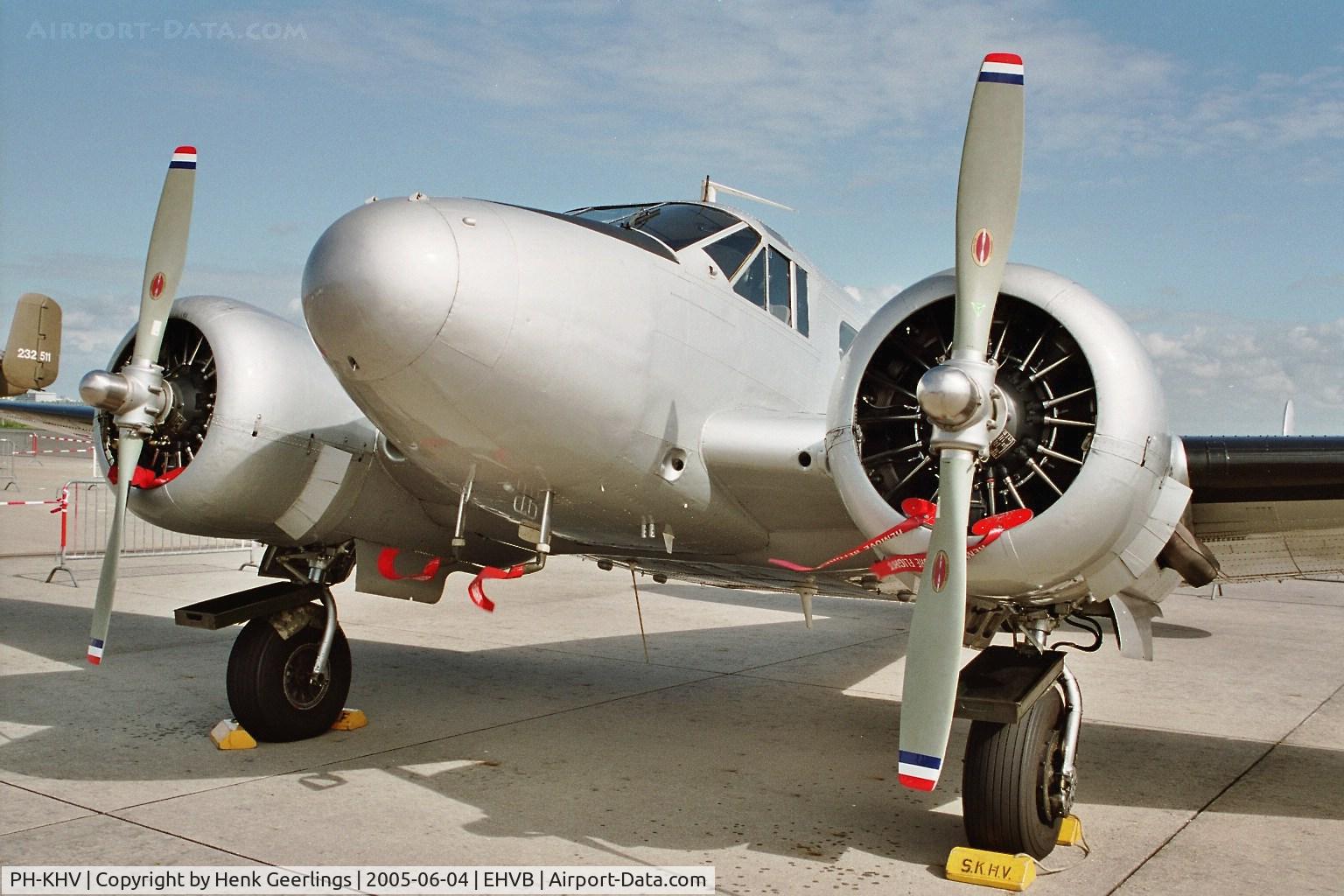 PH-KHV, 1952 Beech Expeditor 3NM (D18S) C/N A-904/CA-254, Valkenburg Naval Air Base , closing of Base, june 2005