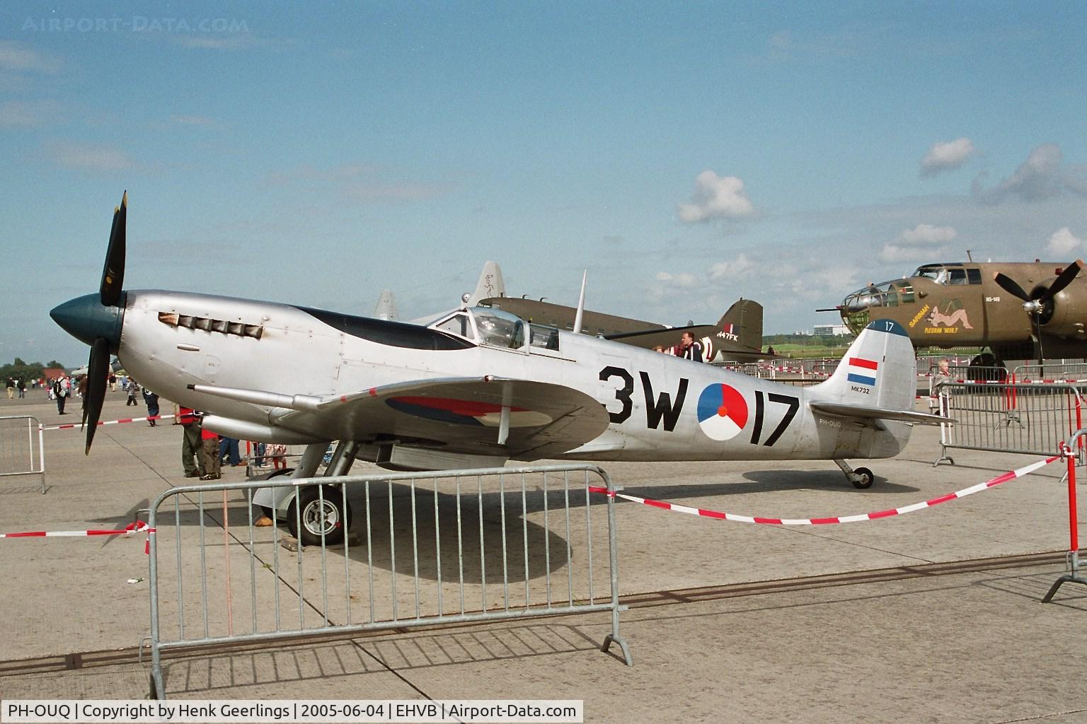 PH-OUQ, 1943 Supermarine 361 Spitfire LF.IXc C/N CBAF.IX.1732, Valkenburg Naval Air Base , closing of Base, june 2005