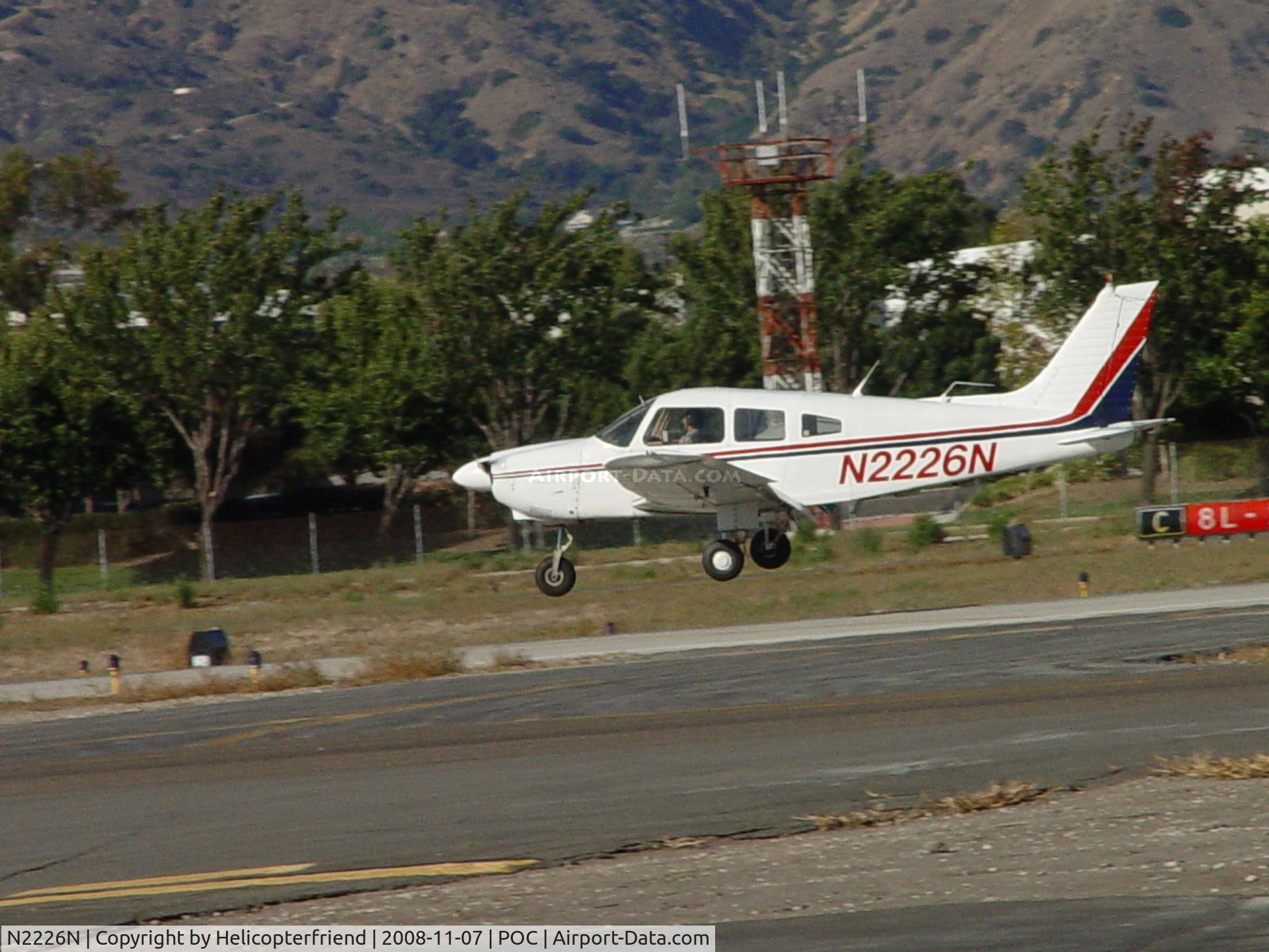 N2226N, 1979 Piper PA-28-181 C/N 28-7990282, Taking off from Brackett