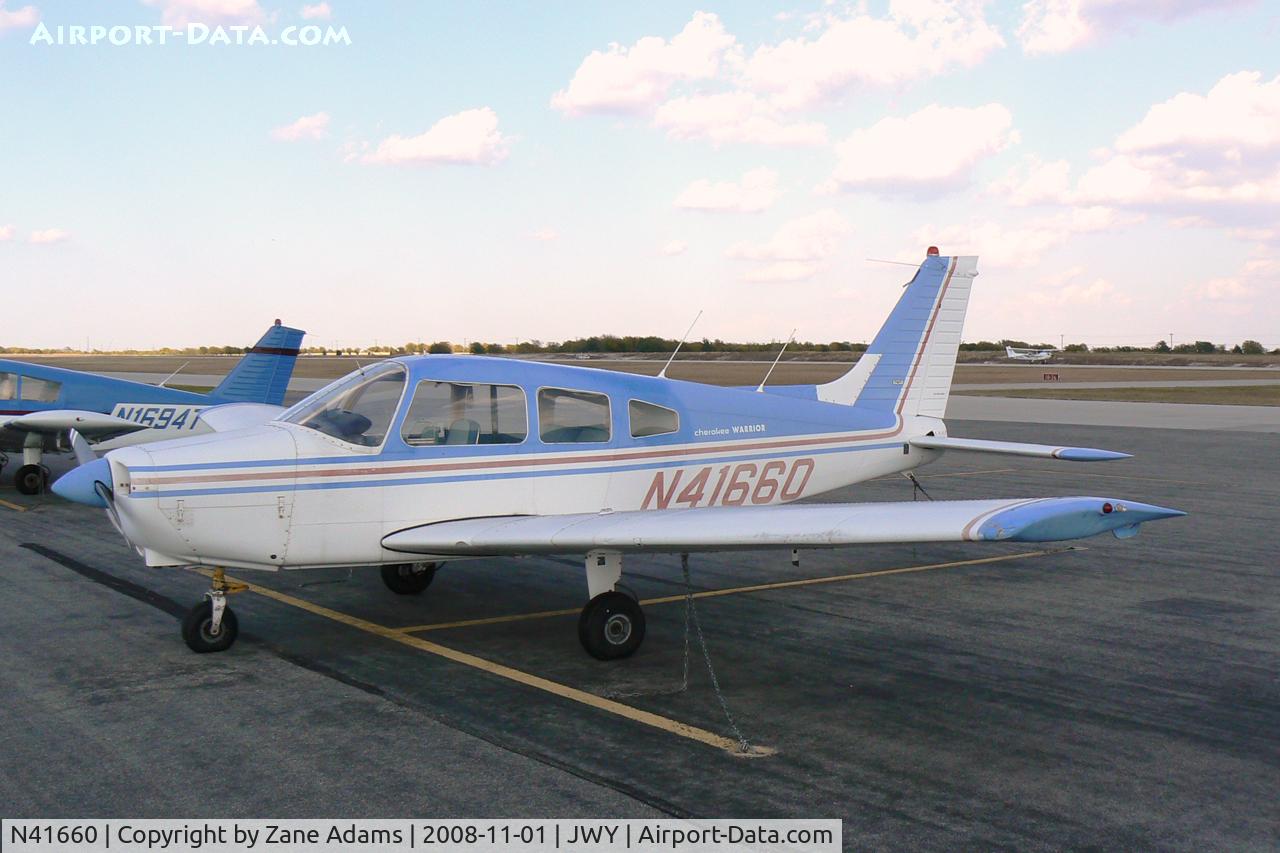 N41660, 1974 Piper PA-28-151 C/N 28-7415310, At Midlothian Airport