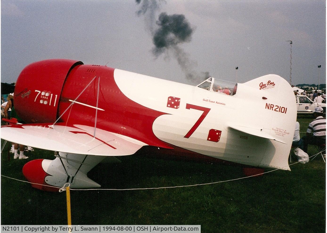 N2101, 1933 Granville Brothers Gee Bee Sportster E C/N R-2, Parked at the airshow.