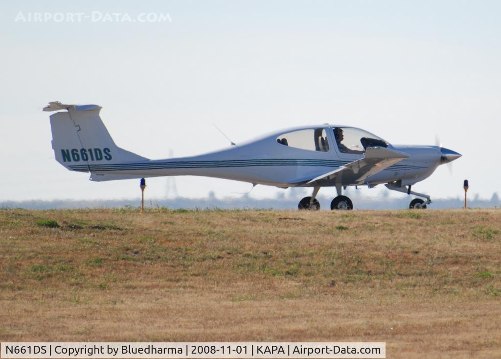 N661DS, 2005 Diamond DA-40 Diamond Star C/N 40.600, Position and Hold for 17L.