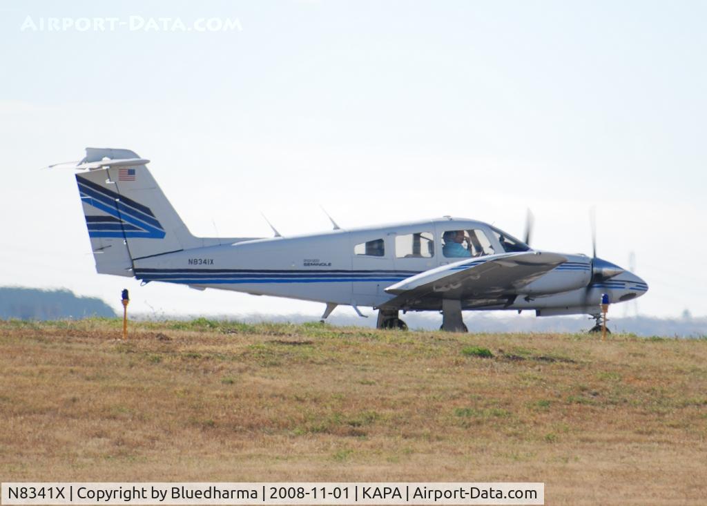 N8341X, Piper PA-44-180T Turbo Seminole C/N 44-8107043, Position and hold for 17L.